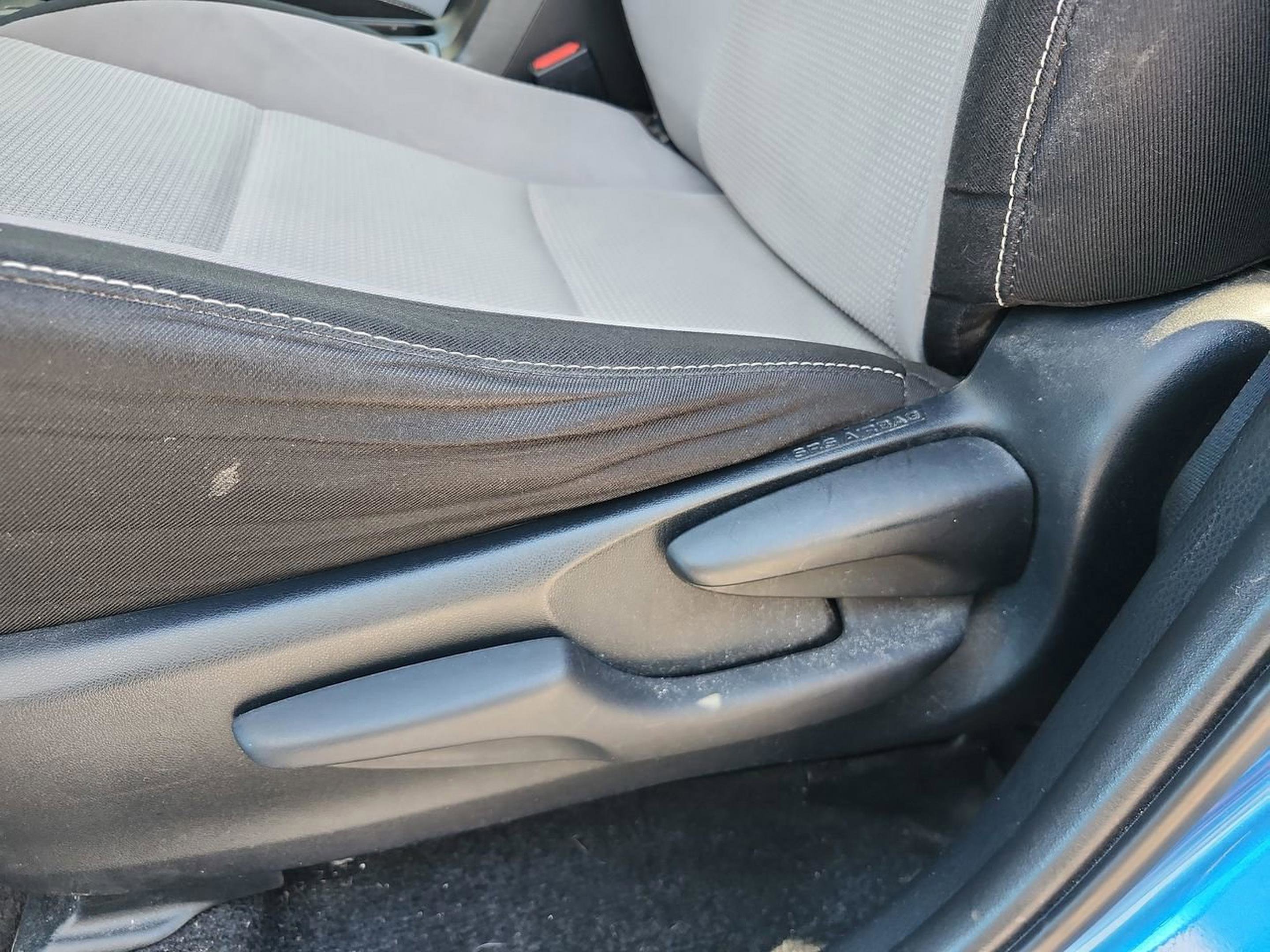 Used 2018 Toyota RAV4 XLE image 14