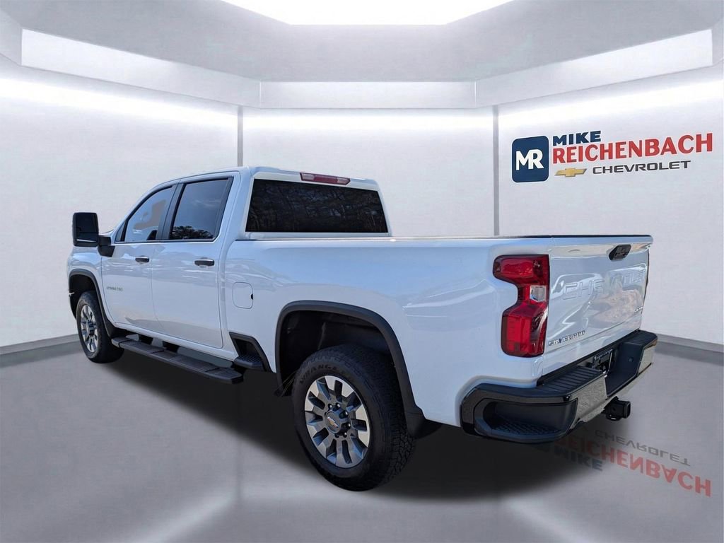 Used 2024 Chevrolet Silverado 2500 Custom w/ Custom Convenience Package image 6
