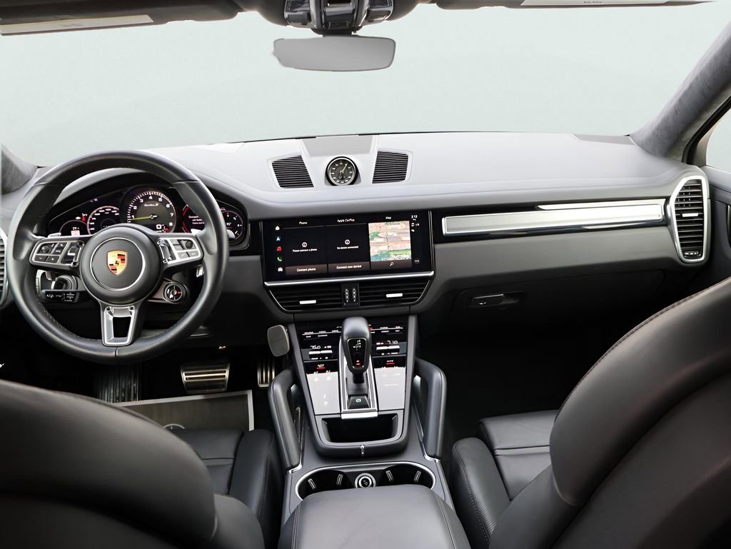Certified 2023 Porsche Cayenne Turbo S AWD/4WD image 20