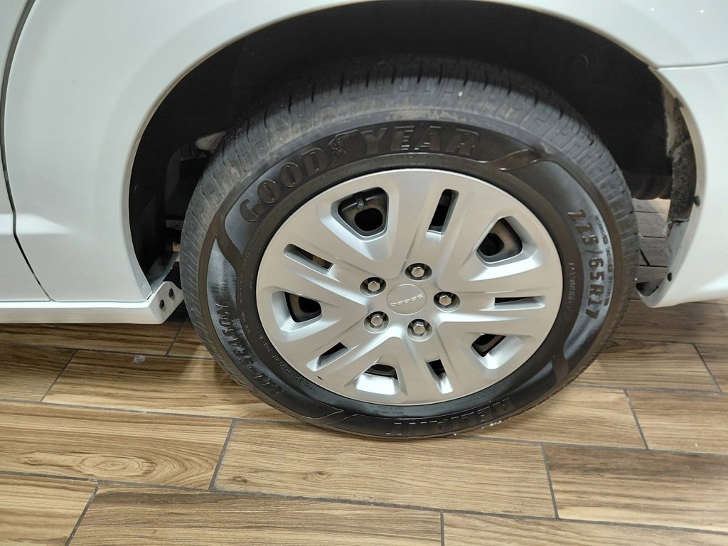 Certified 2020 Dodge Grand Caravan SE w/ UConnect Hands-Free Group image 14