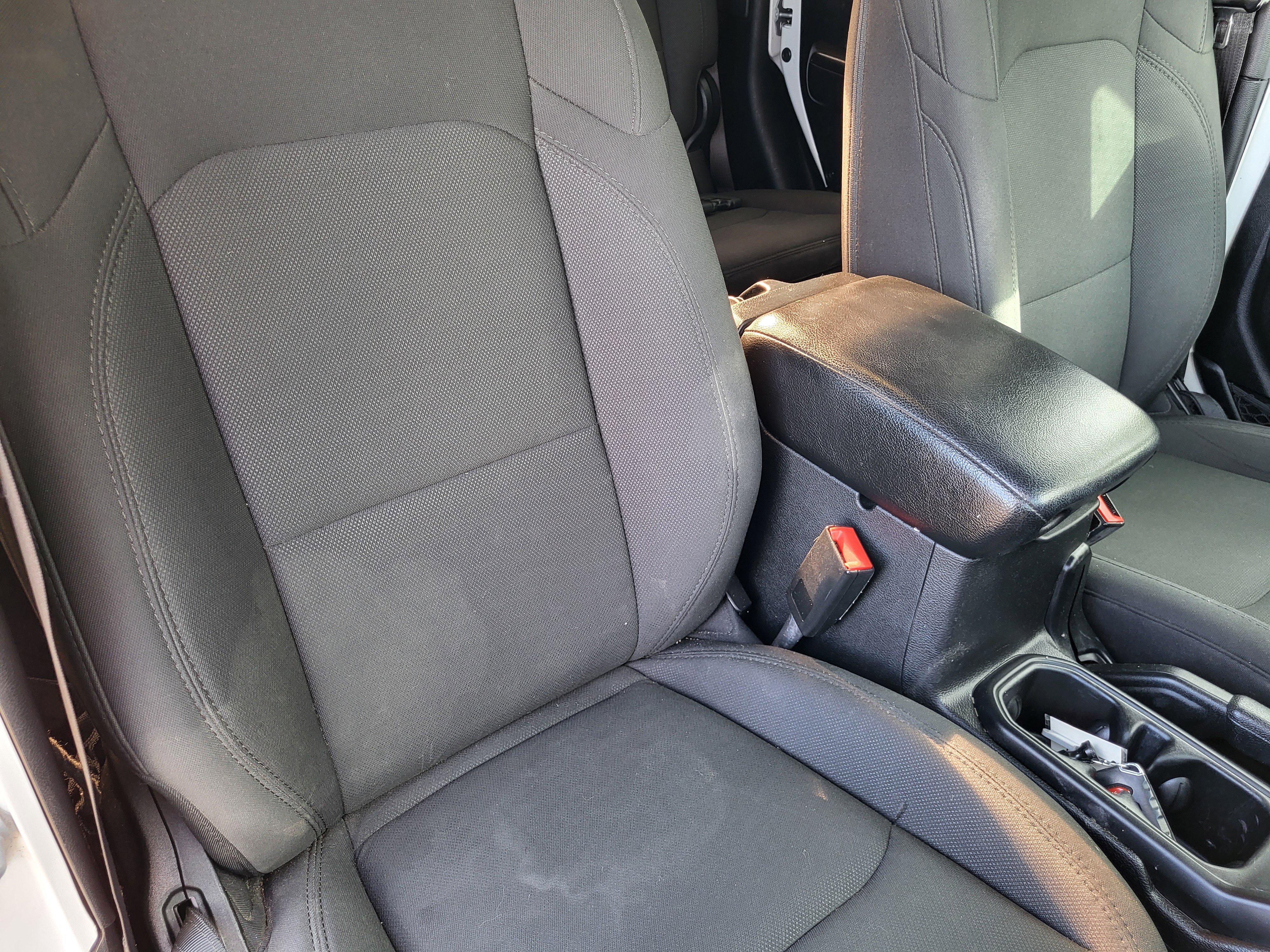 Used 2020 Jeep Gladiator Sport w/ Quick Order Package 24S image 16