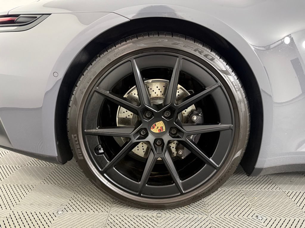 Certified 2026 Porsche 911 Carrera RWD image 13