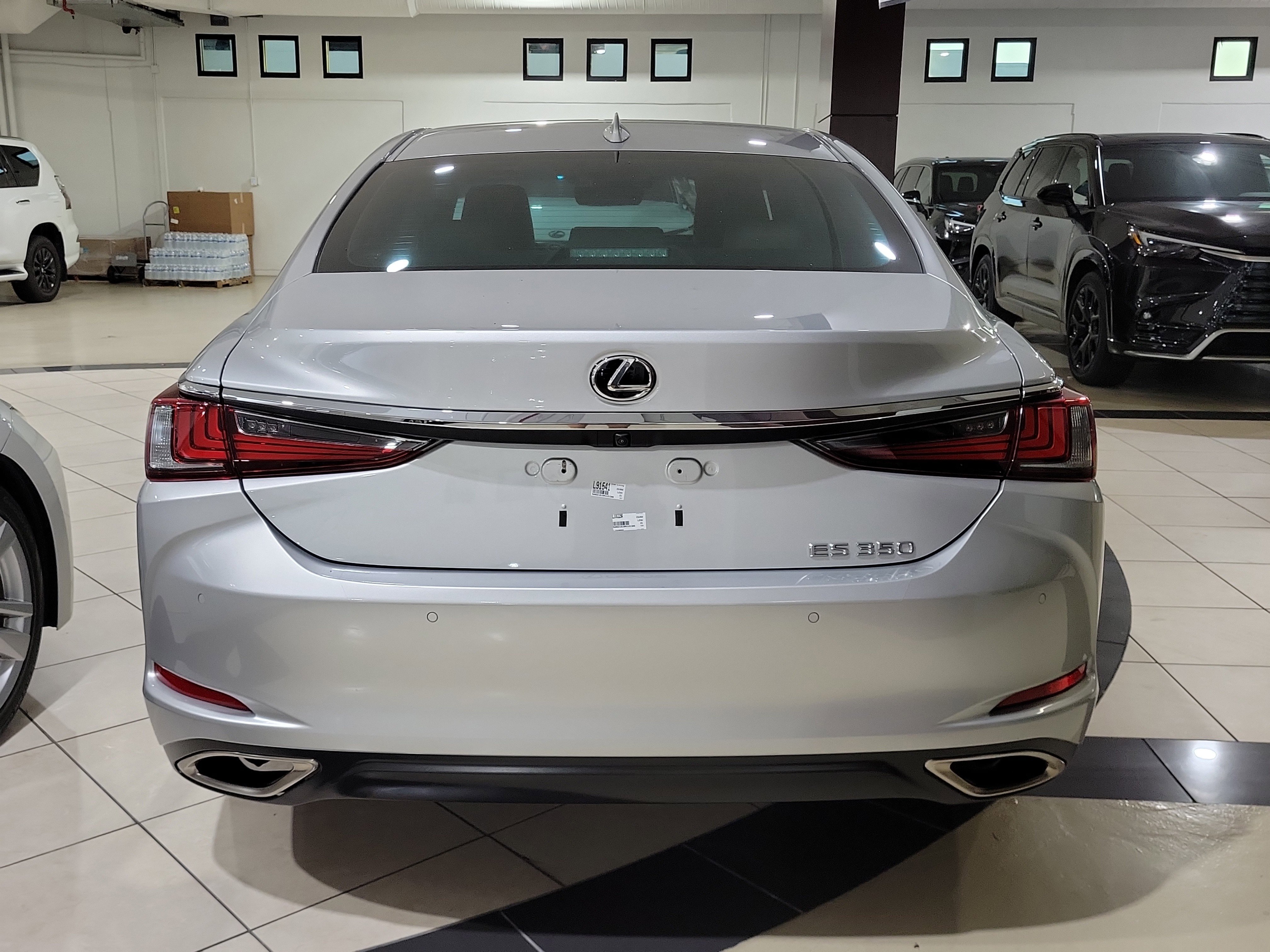 Used 2021 Lexus ES 350 w/ Premium Package image 5