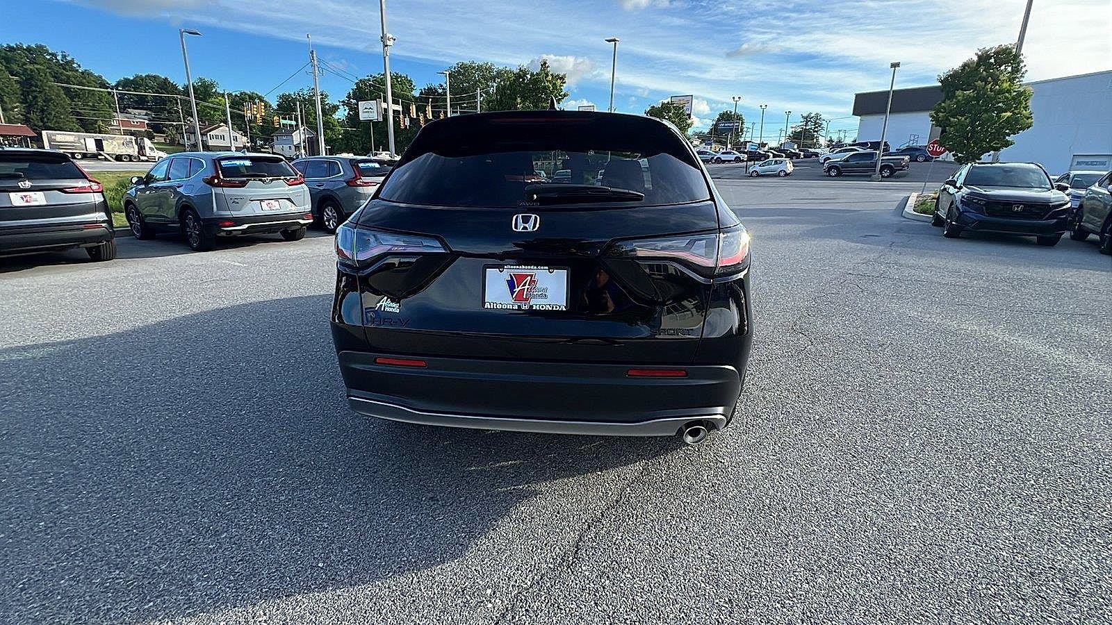 New 2027 Honda HR-V Sport image 5