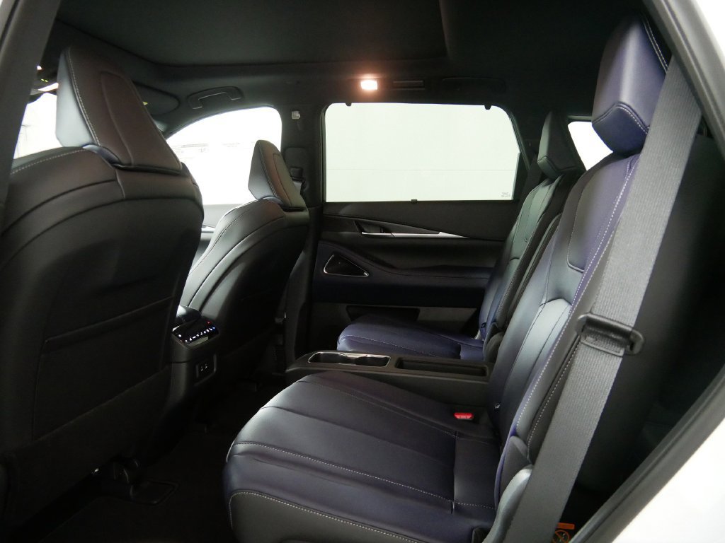 New 2026 INFINITI QX60 Sport w/ Dark Cargo Package AWD/4WD image 15