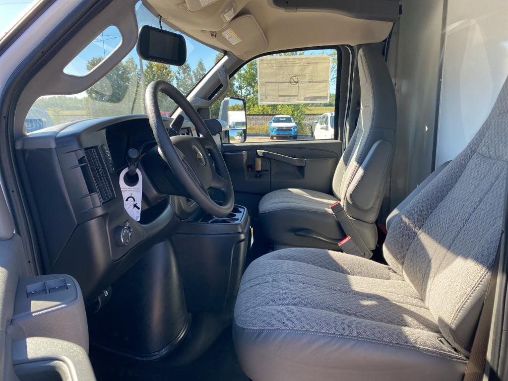 New 2025 Chevrolet Express 3500 w/ Power Convenience Package image 10