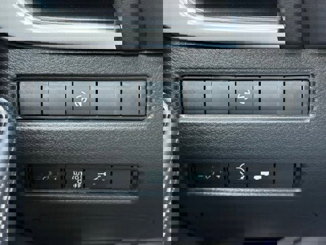 New 2026 Nissan Rogue SV image 31