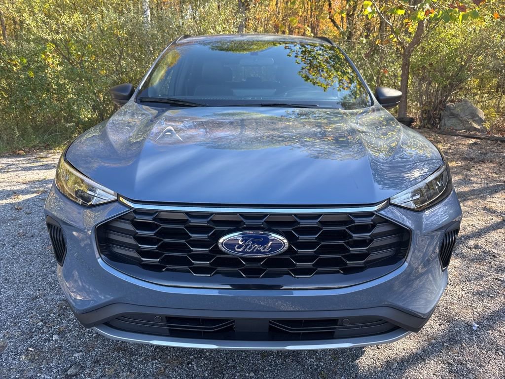 New 2026 Ford Escape ST-Line w/ Tech Pack #1 image 2