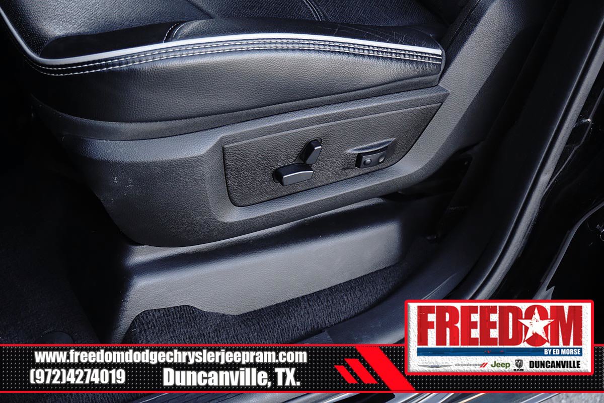 Used 2025 RAM 3500 Laramie AWD/4WD image 37