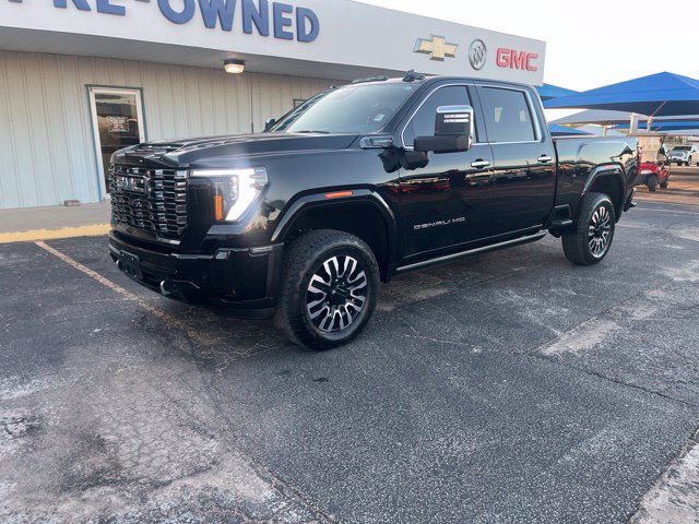 Used 2026 GMC Sierra 2500 Denali Ultimate AWD/4WD image 1