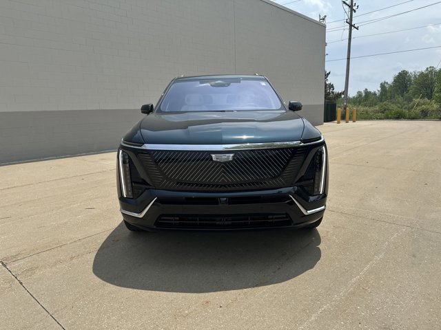 New 2026 Cadillac Vistiq Luxury w/ LPO, Floor Liner Package image 2