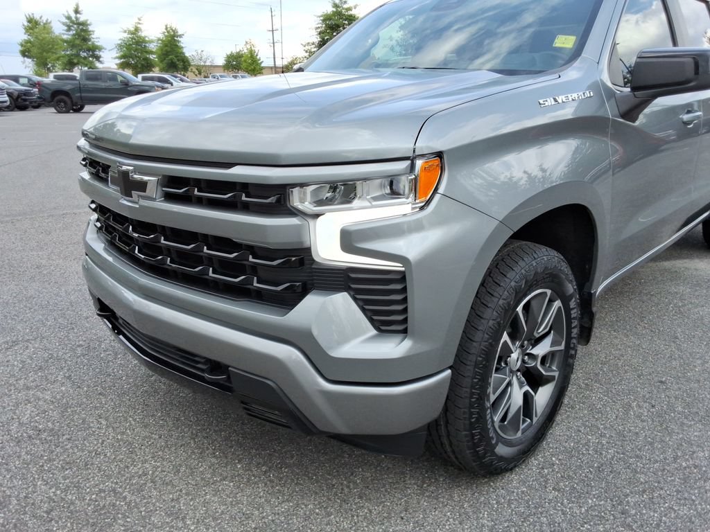 Certified 2024 Chevrolet Silverado 1500 RST AWD/4WD image 9