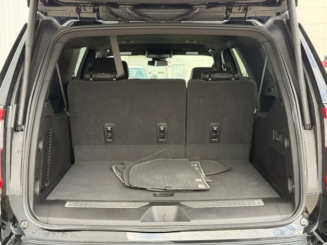 Used 2025 GMC Yukon XL Denali AWD/4WD image 32