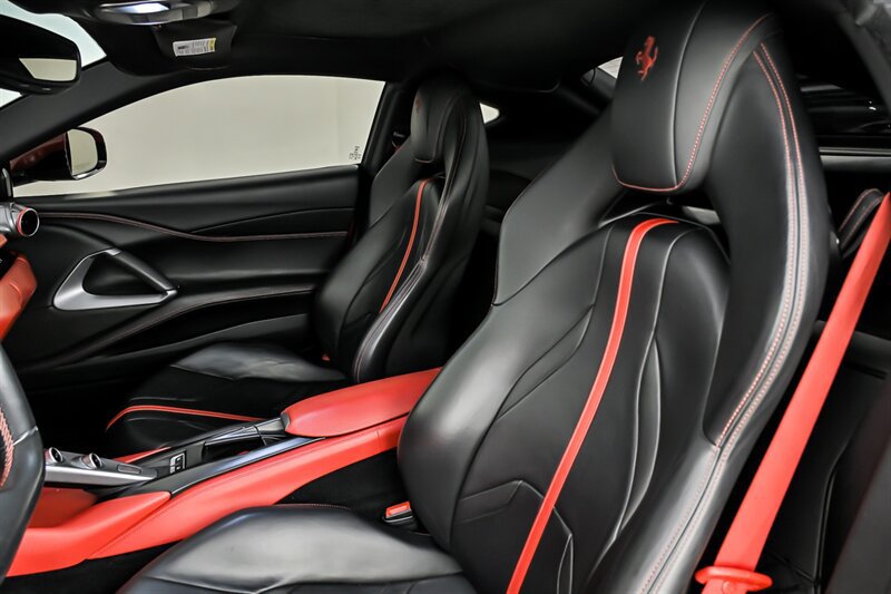 Used 2019 Ferrari 812 Superfast RWD image 22