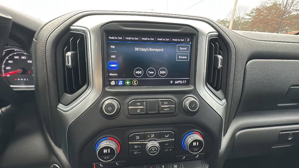 Used 2021 Chevrolet Silverado 1500 LT image 16