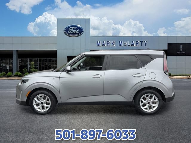 Used 2023 Kia Soul LX w/ LX Technology Package FWD image 2