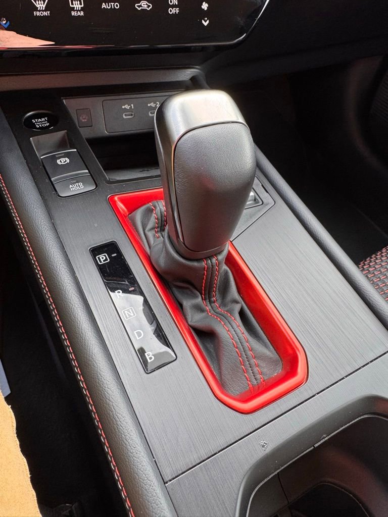 Used 2025 Nissan Kicks SR image 20