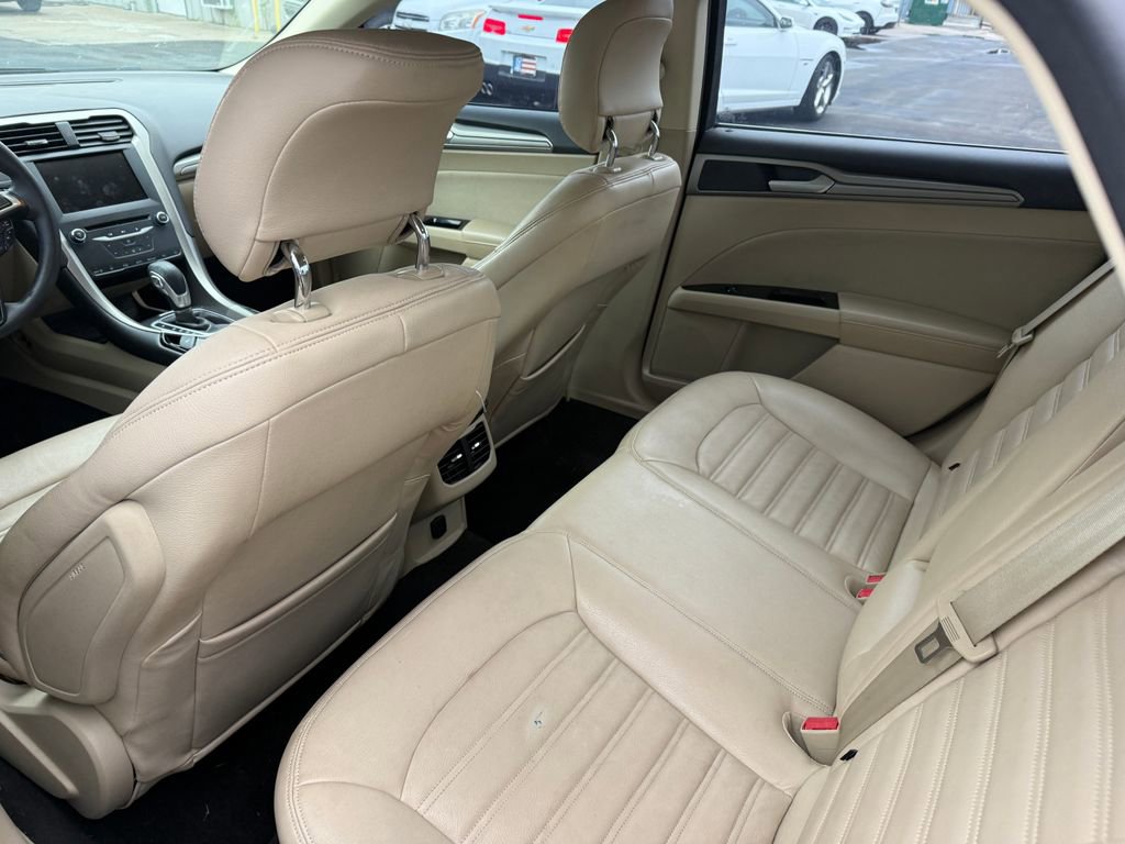 Used 2013 Ford Fusion SE FWD image 8