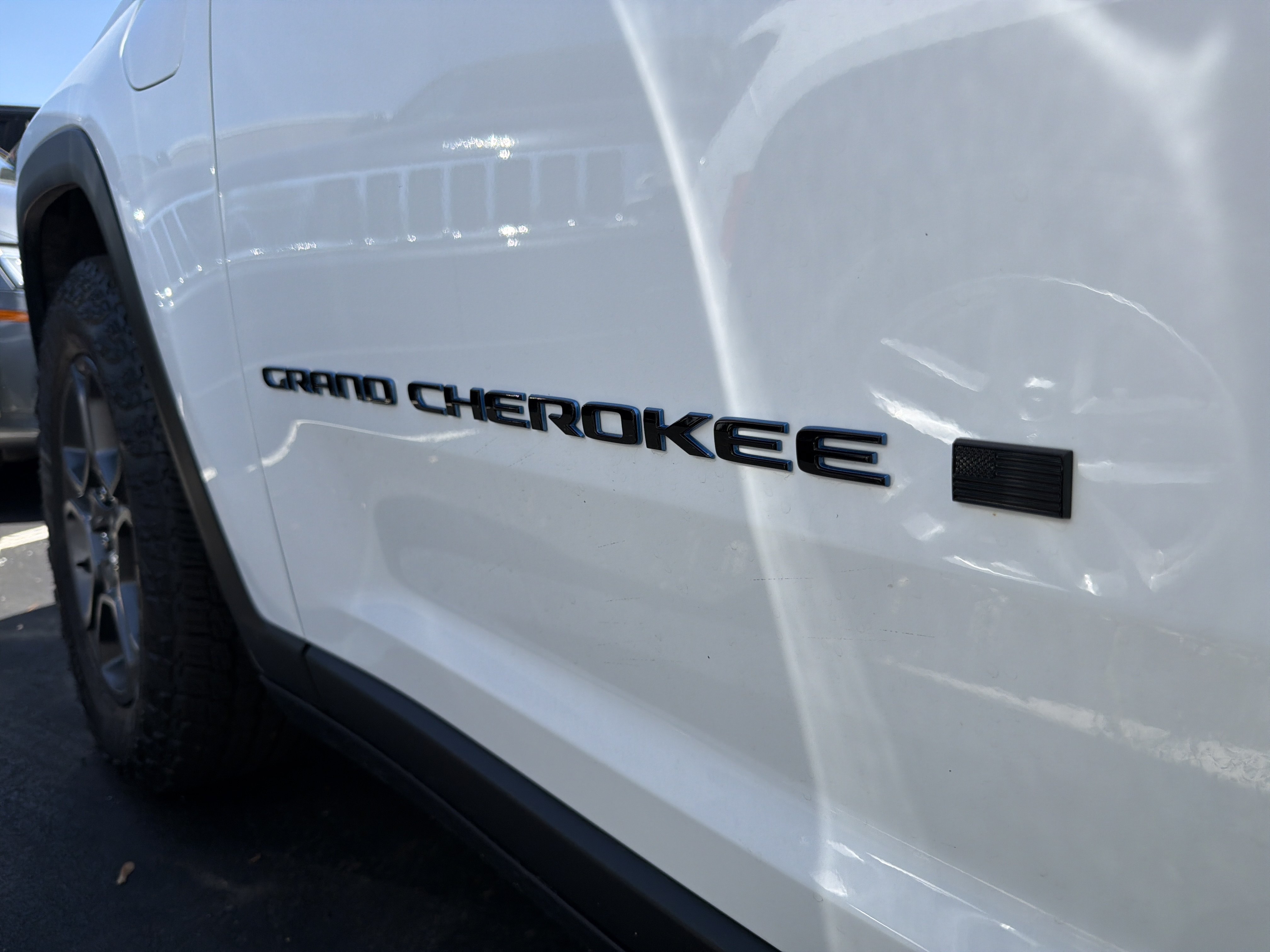 Used 2024 Jeep Grand Cherokee Trailhawk w/ Advanced Protech Group II AWD/4WD image 36