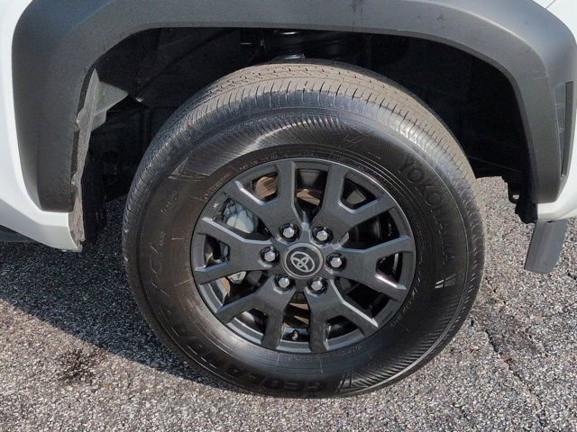 Used 2025 Toyota 4Runner SR5 RWD image 10