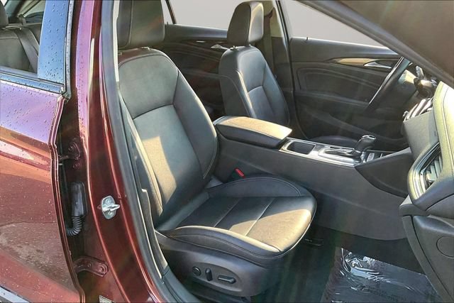 Used 2019 Buick Regal Essence w/ Driver Confidence Package I AWD/4WD image 7
