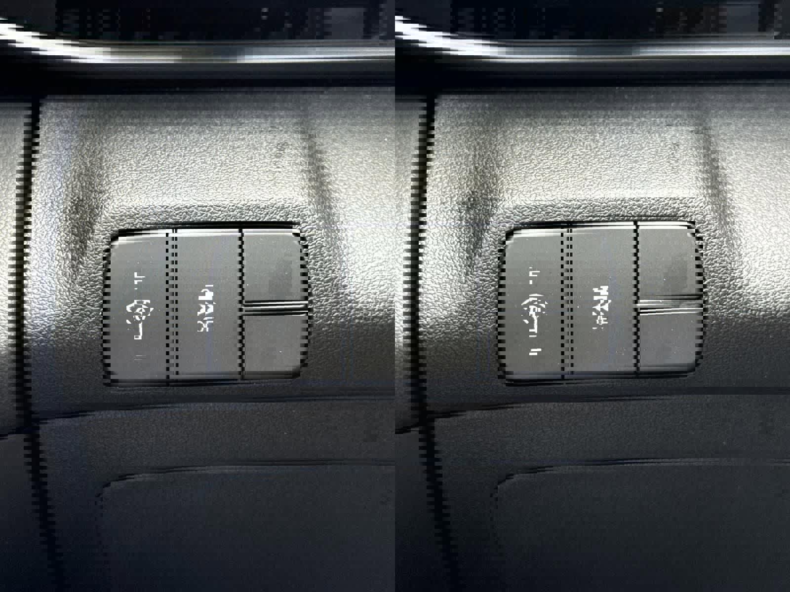 Certified 2025 Hyundai Elantra Sport image 19