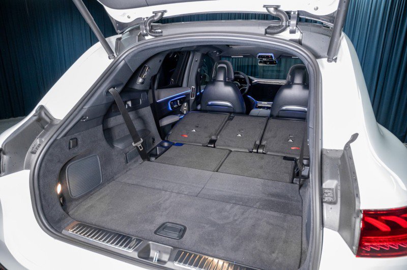 New 2026 Mercedes-Benz EQS 400 4MATIC SUV image 8