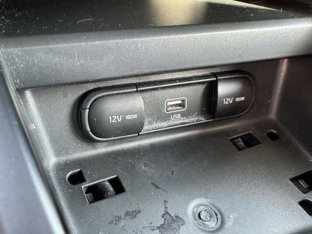 Used 2021 Kia Soul LX image 19