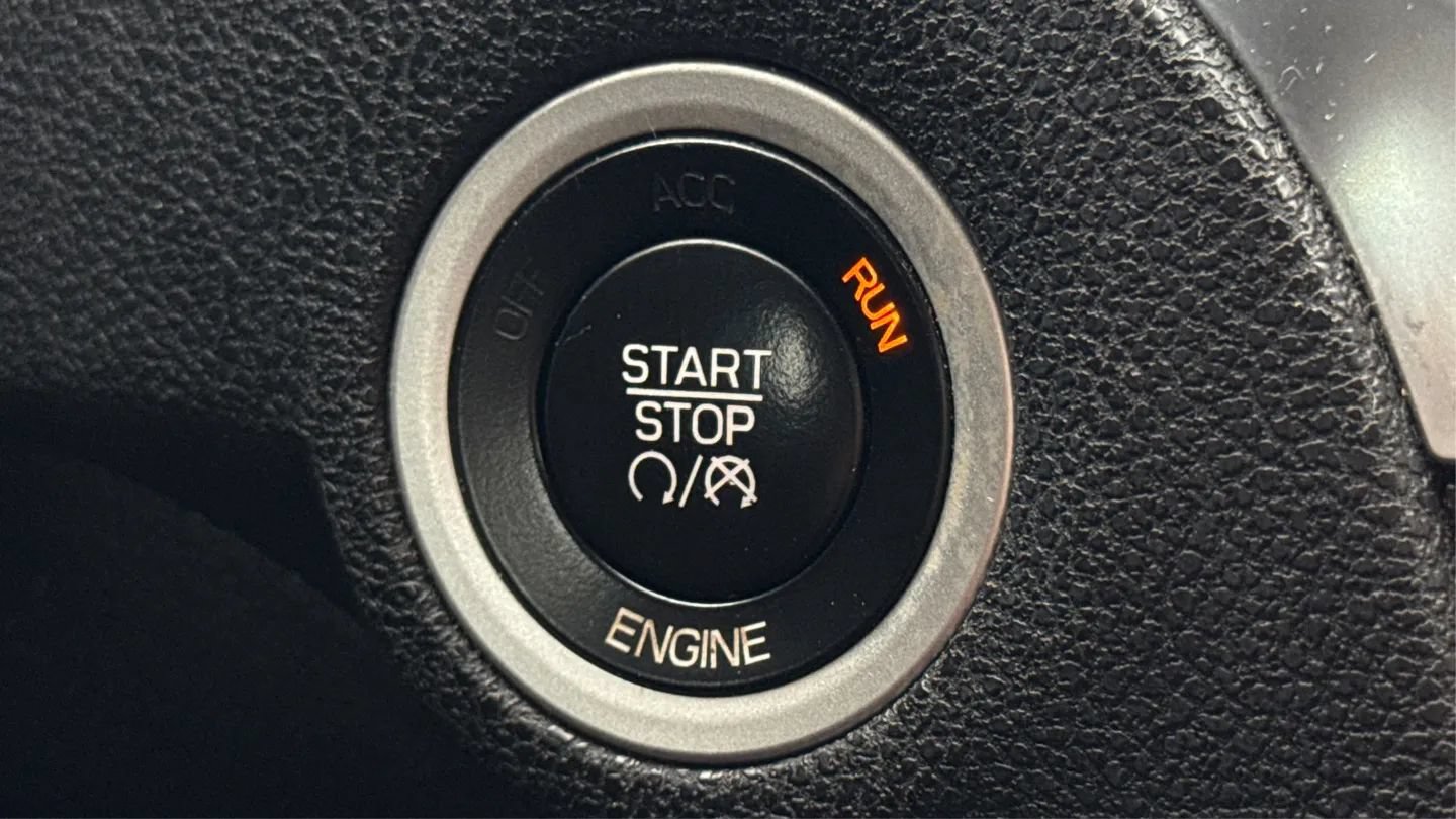 Used 2015 Chrysler 300 Limited RWD image 34