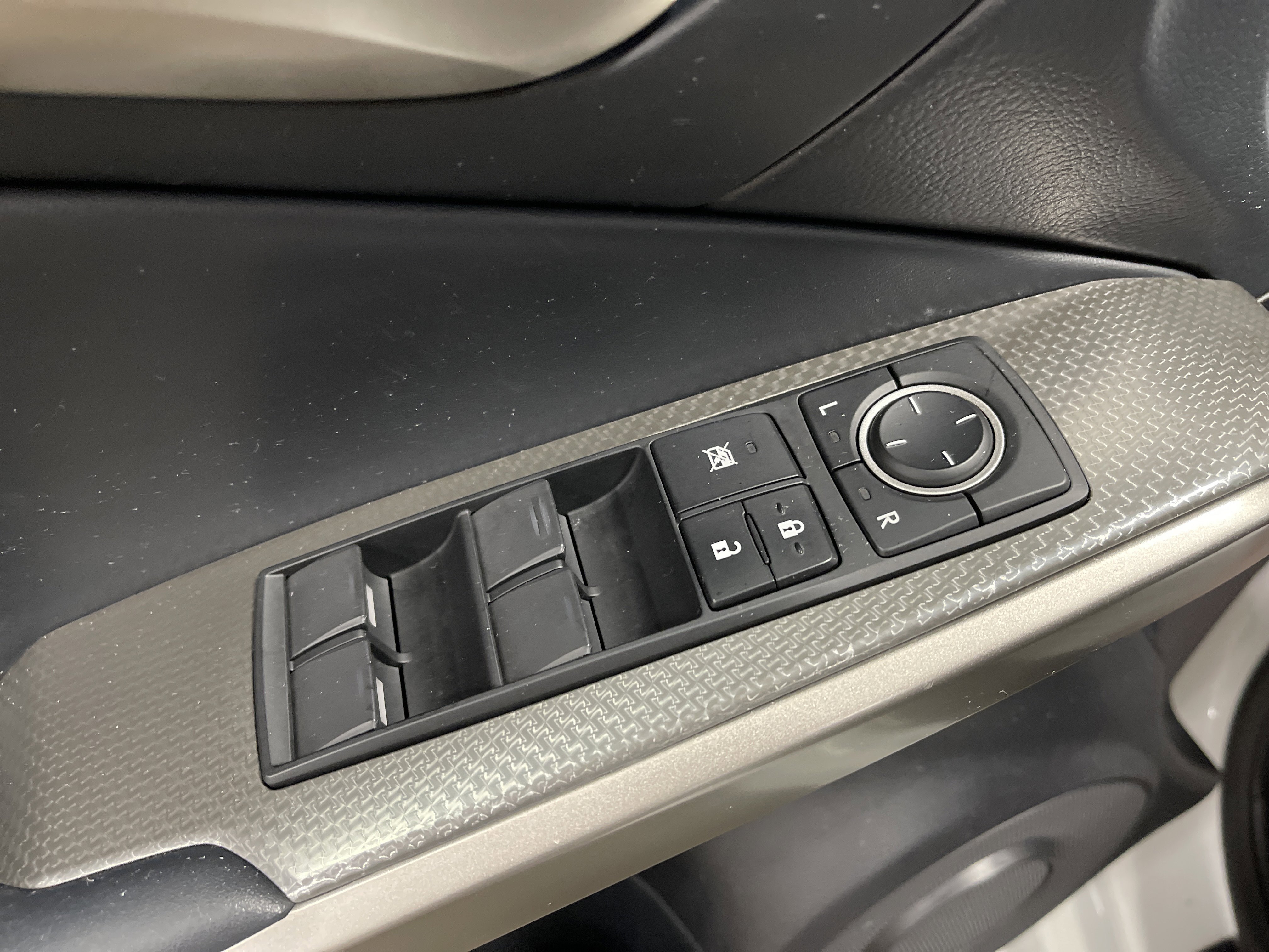 Used 2018 Lexus IS 300 F Sport image 8