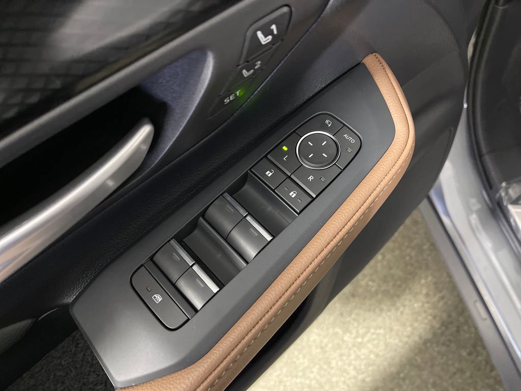 New 2026 Toyota Grand Highlander AWD Hybrid image 16