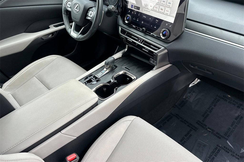 Used 2023 Lexus RX 350 Premium image 19