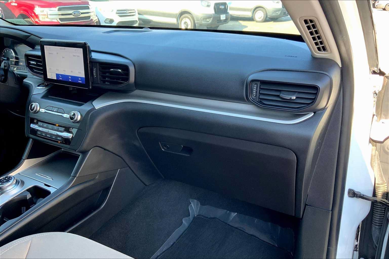 Used 2020 Ford Explorer XLT RWD image 18