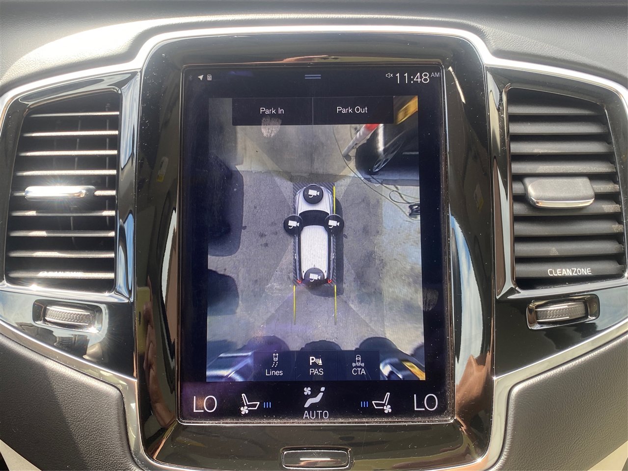 Used 2016 Volvo XC90 T6 Inscription w/ Vision Package image 38