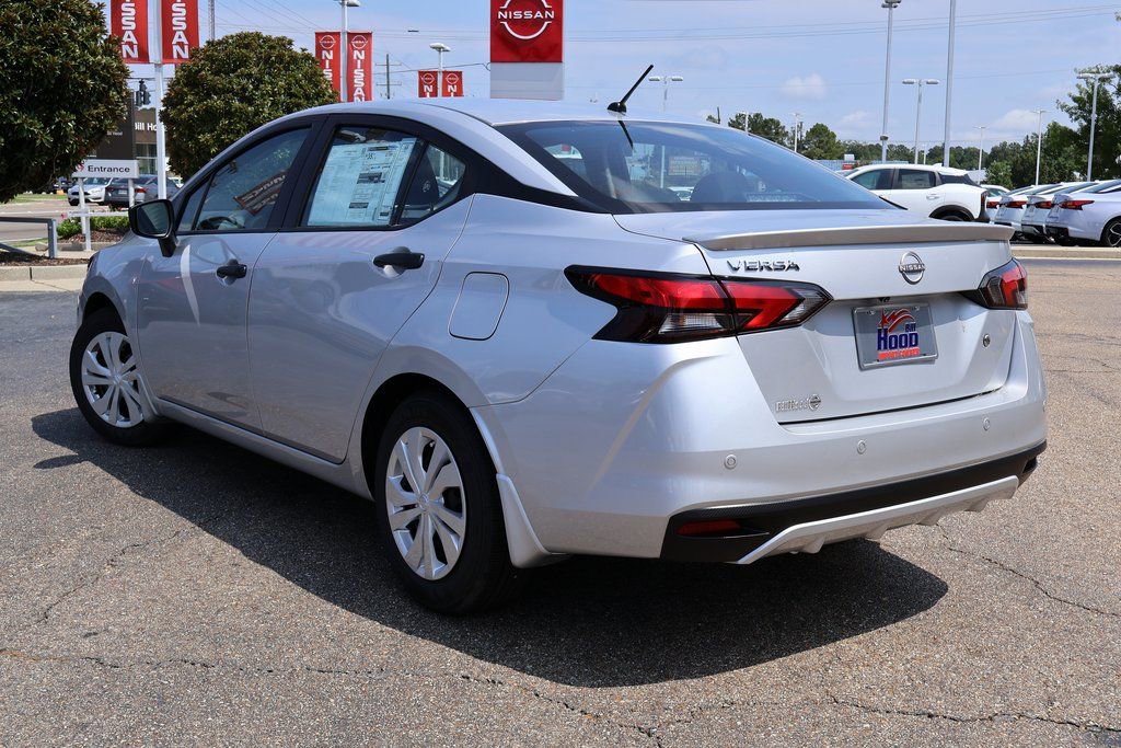 New 2025 Nissan Versa S w/ Trunk Package image 2