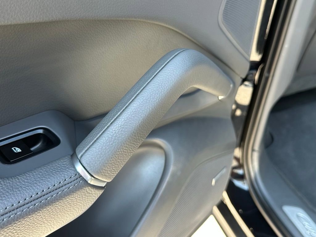 Used 2022 Porsche Cayenne E-Hybrid Coupe image 29