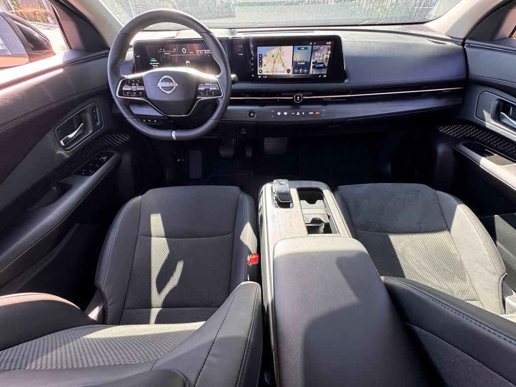 Certified 2023 Nissan Ariya FWD image 21