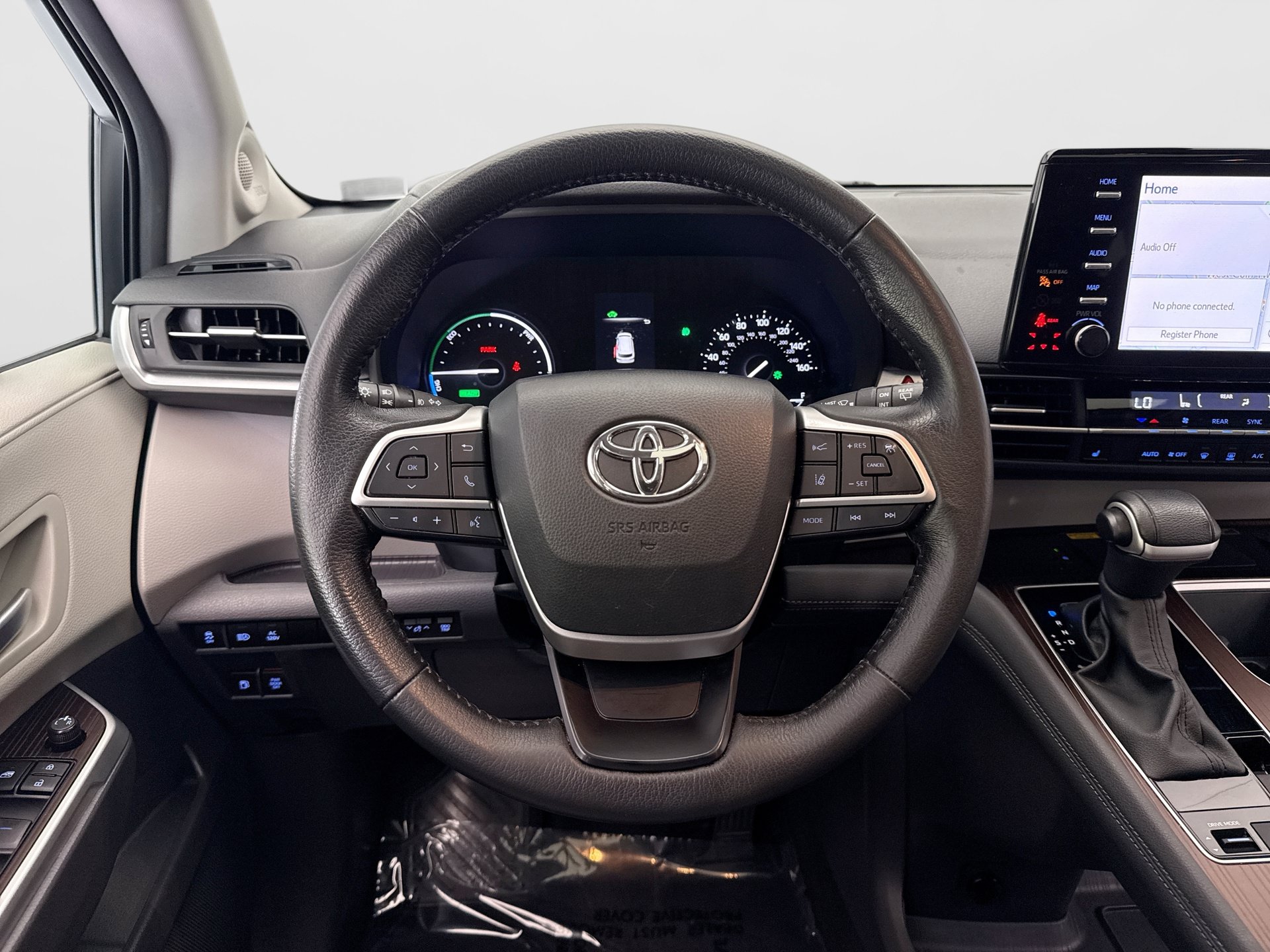 Used 2024 Toyota Sienna XLE w/ XLE Plus Package AWD/4WD image 12