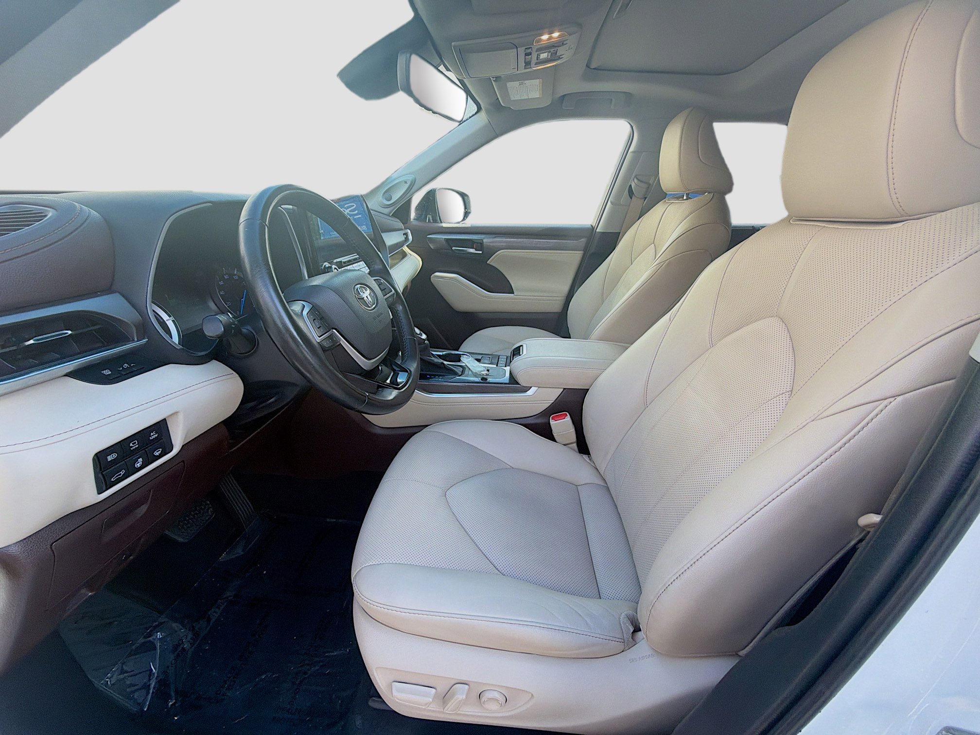 Used 2022 Toyota Highlander Limited AWD/4WD image 19