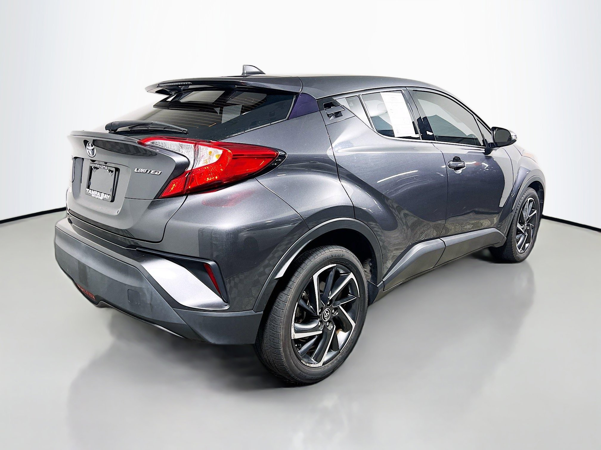 Used 2021 Toyota C-HR Limited image 4