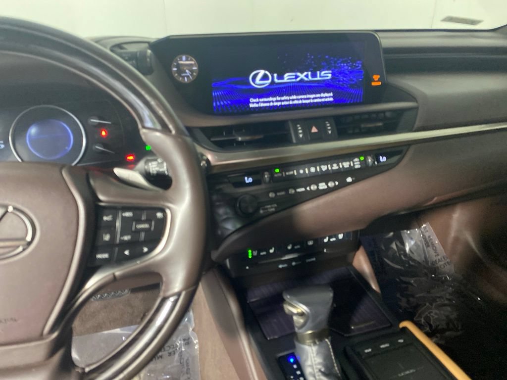 Used 2019 Lexus ES 350 w/ Accessory Package 2 FWD image 17