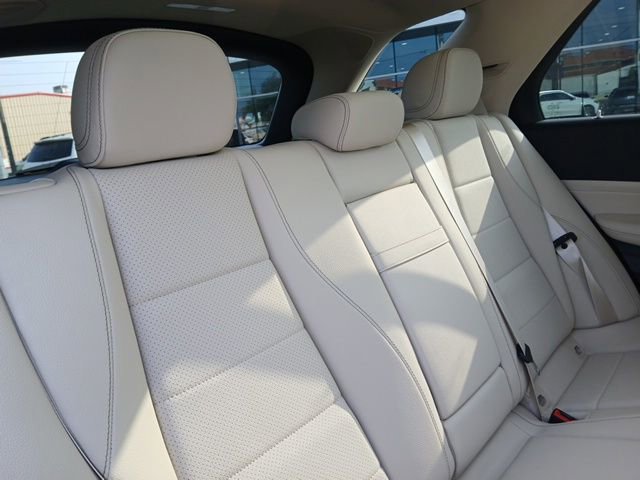 Used 2025 Mercedes-Benz GLE 450e 4MATIC image 13