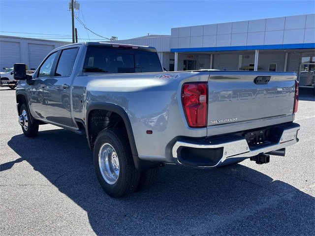 New 2026 Chevrolet Silverado 3500 LT w/ All Star Edition image 3