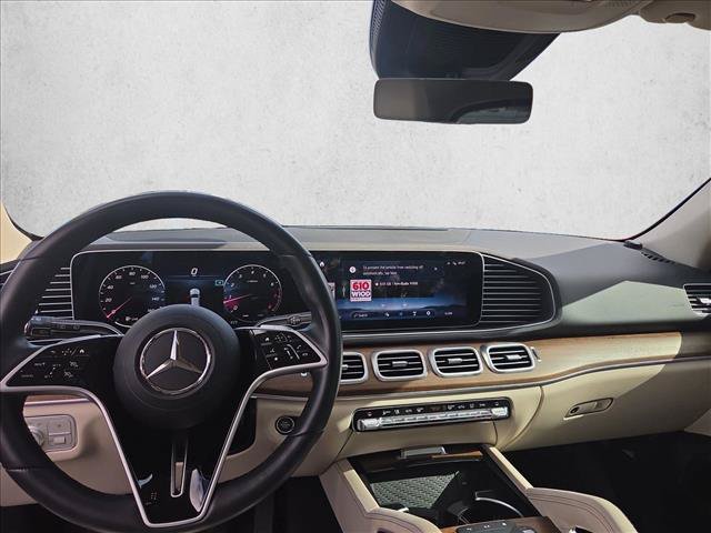 Used 2025 Mercedes-Benz GLE 350 4MATIC image 11