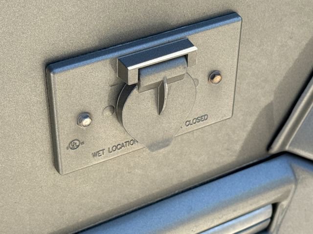 Used 2021 Chevrolet Express 3500 LS w/ Chrome Appearance Package image 10