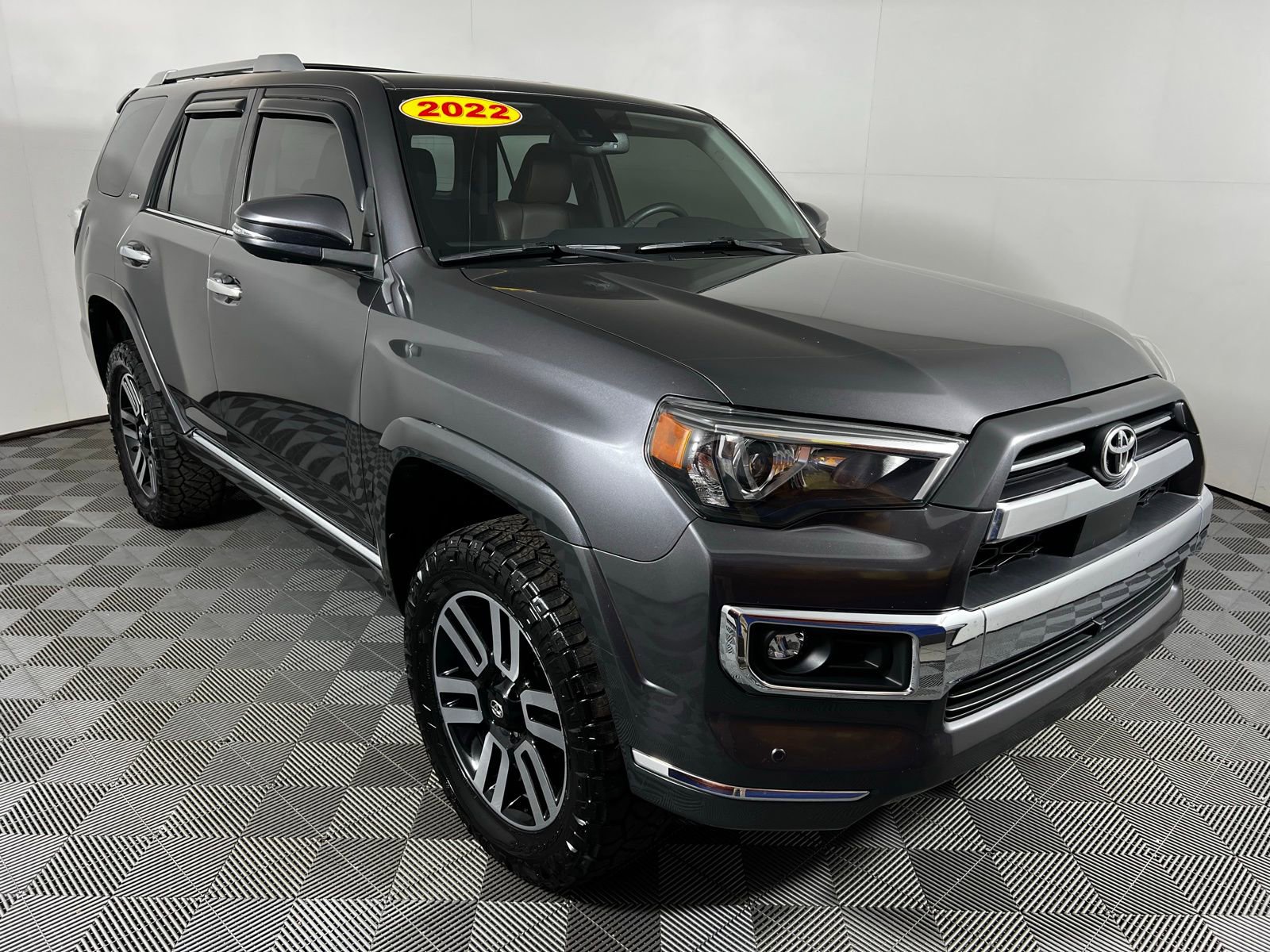 Used 2022 Toyota 4Runner Limited image 3