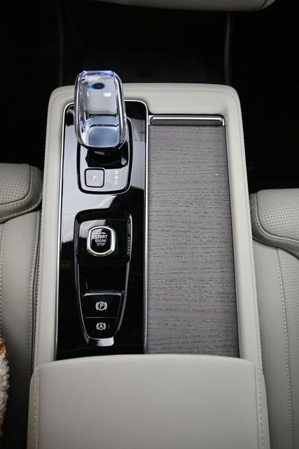 New 2026 Volvo XC90 B6 Ultra w/ Protection Package image 10