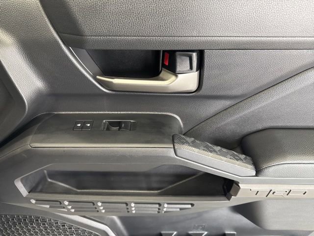 Used 2024 Toyota Tacoma TRD Off-Road image 45