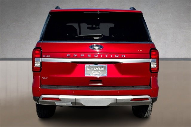 Used 2022 Ford Expedition XLT image 4