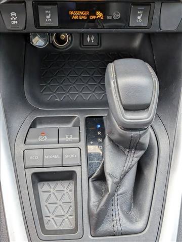 Used 2019 Toyota RAV4 XLE image 15